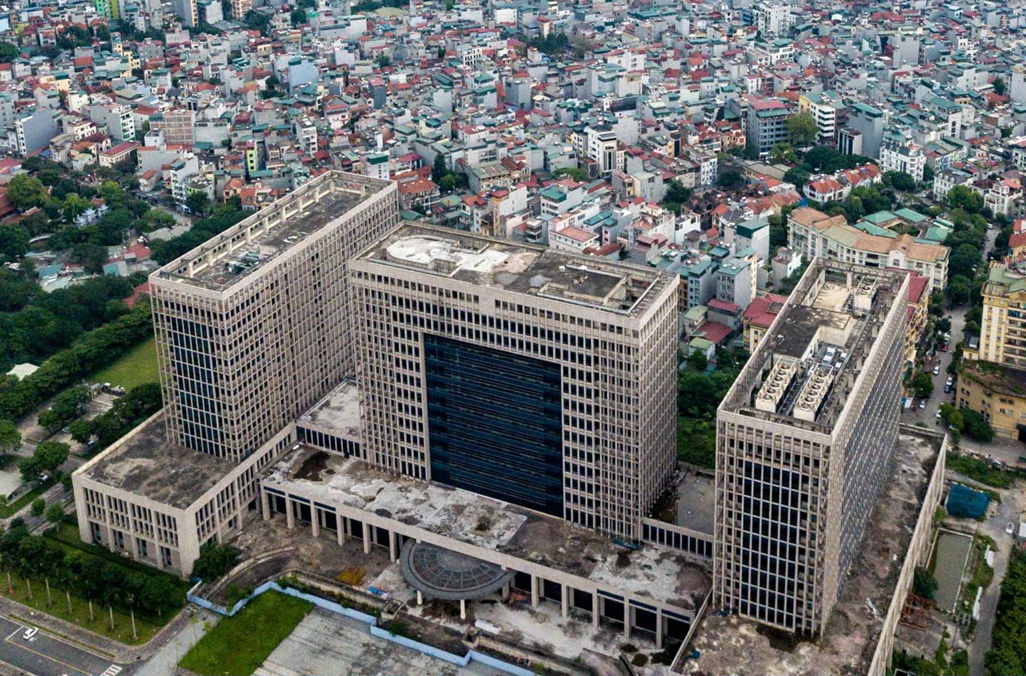 外交部大楼建设超过4000亿，如何导致浪费风险？