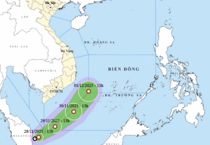 胡志明市和南部地区被第15号台风和热带低压夹击，未来几天的风雨情况如何？