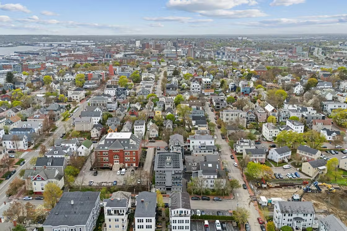 居民拥有的公寓屋顶太阳能'农场'