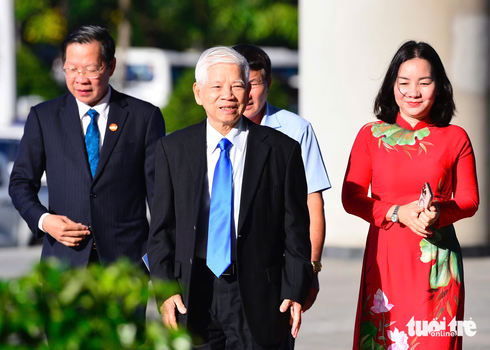 阮文光书记及多位领导出席越南祖国阵线胡志明市代表大会