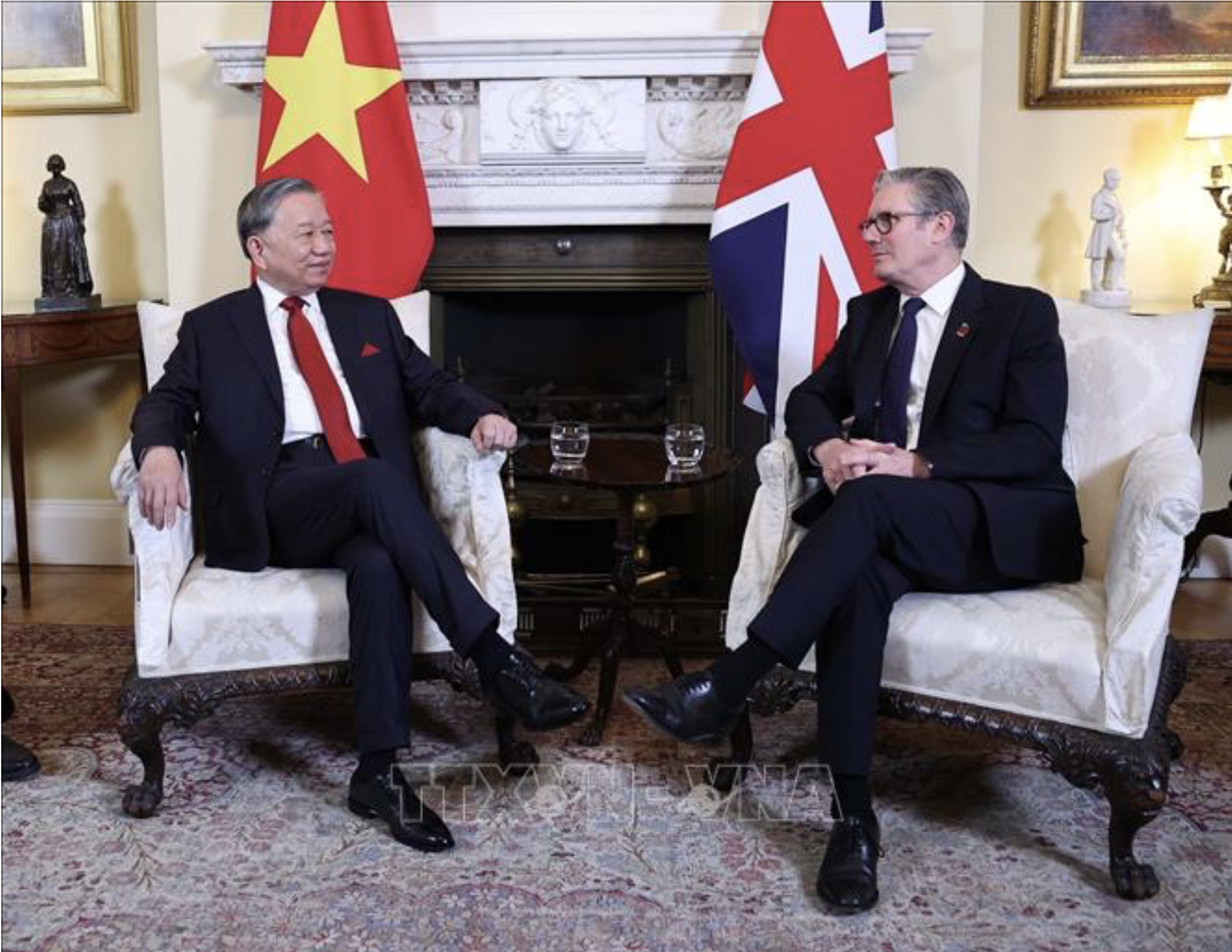 越南与英国将关系提升为全面战略伙伴关系