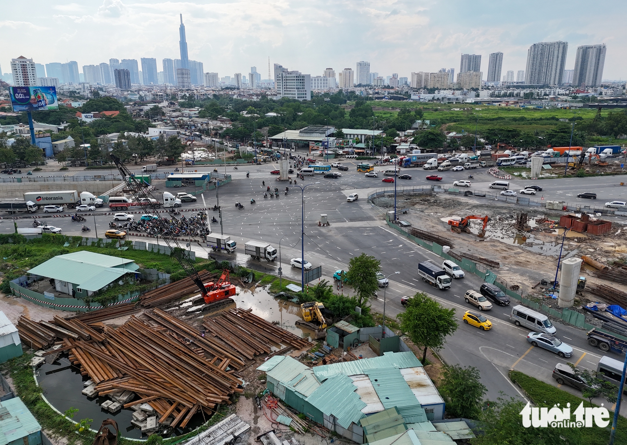 安富立交全景：胡志明市东部门户进度缓慢