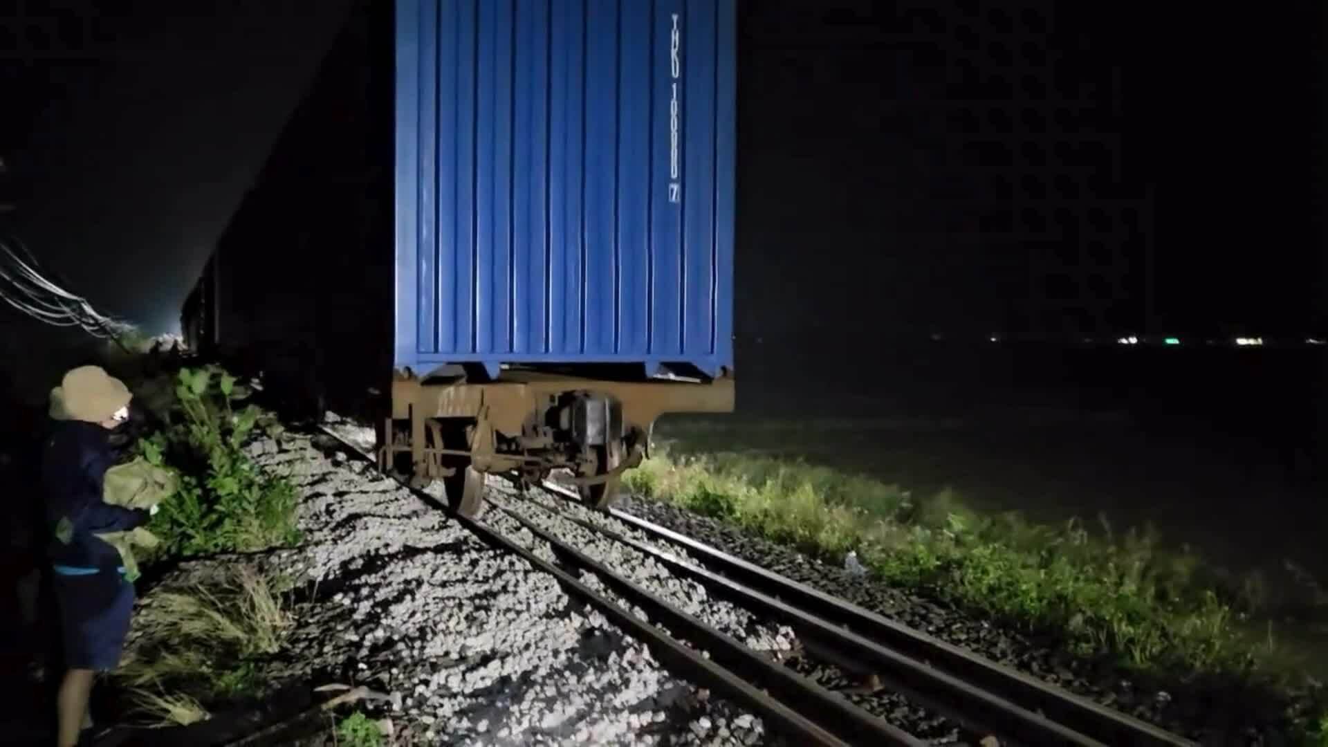 南北铁路线在瘫痪9天后恢复通车