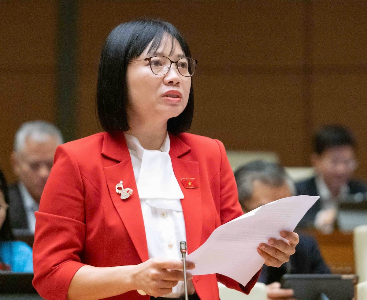 代表辩论公务员'内外脚'：有迹象表明无法管理就禁止吗？