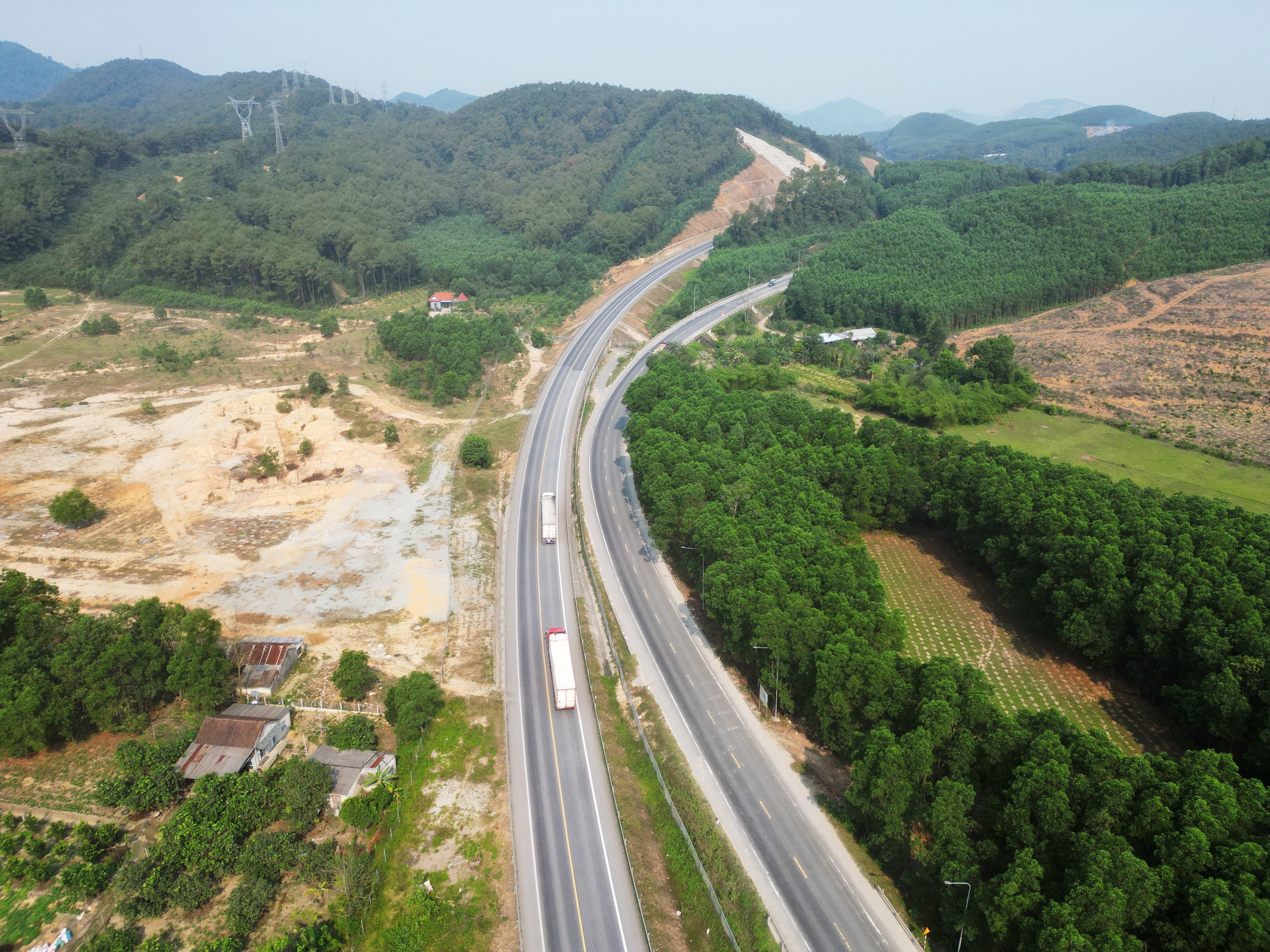 Cam Lộ - La Sơn高速公路将于12月19日开始扩建