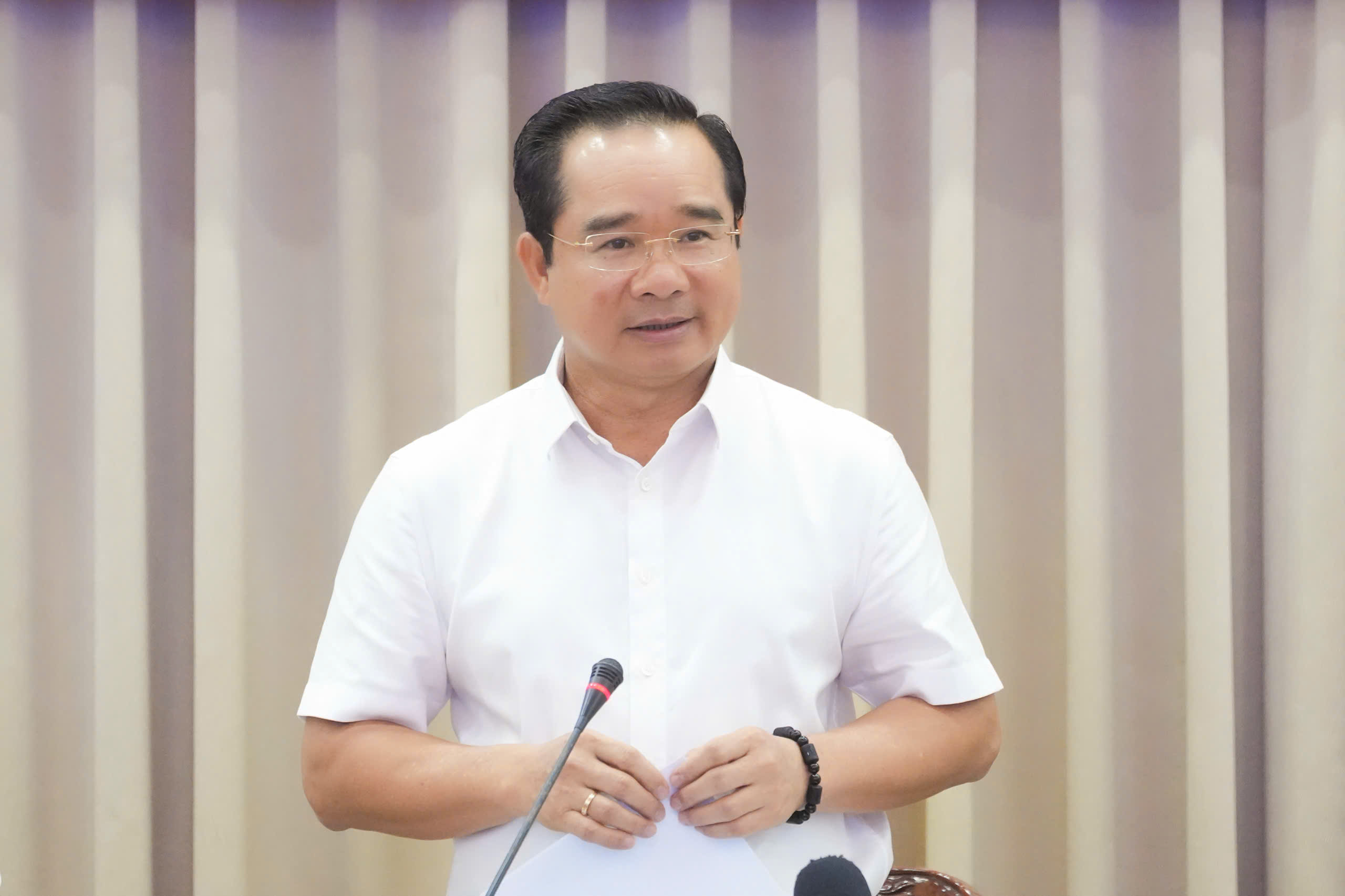 主席阮文德：胡志明市新'1空间 - 3区域 - 1特区'