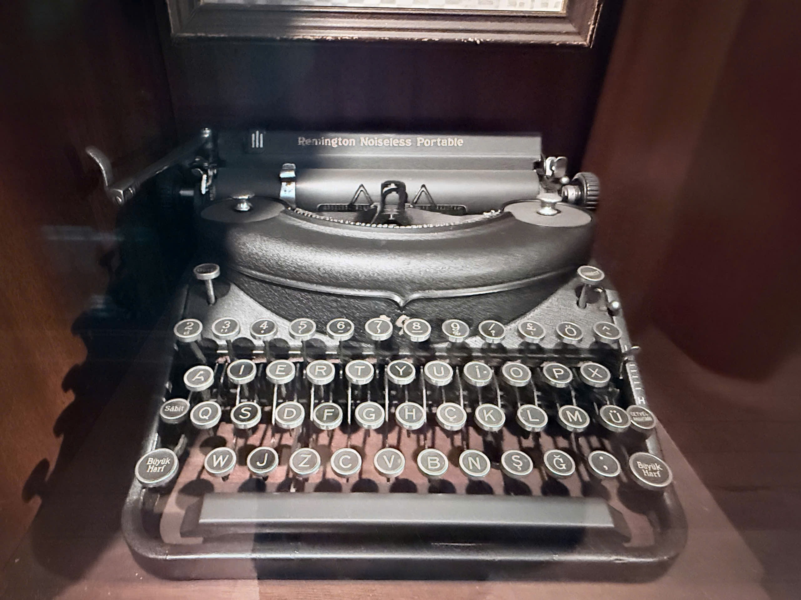 天真地寻找诺贝尔奖得主作家的天真博物馆