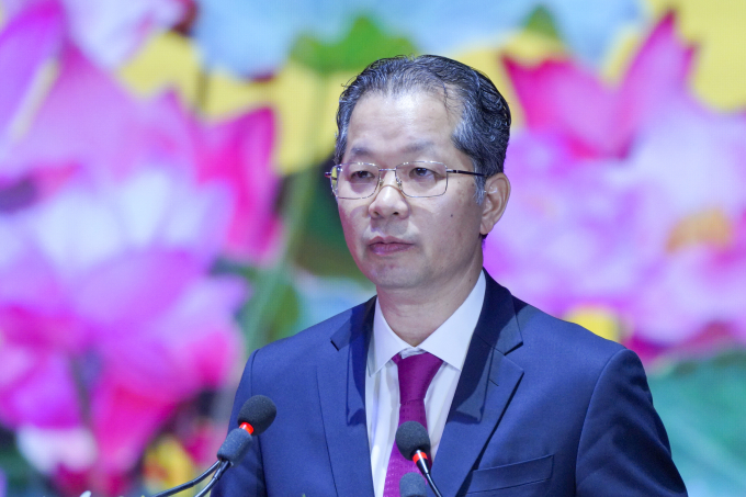 同时公布行政单位合并及新地方领导