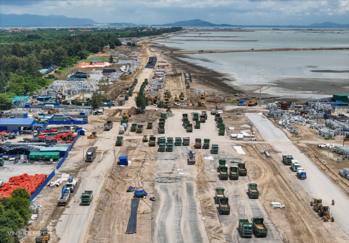 连接芹耶-头顿的超过104万亿越盾跨海公路方案