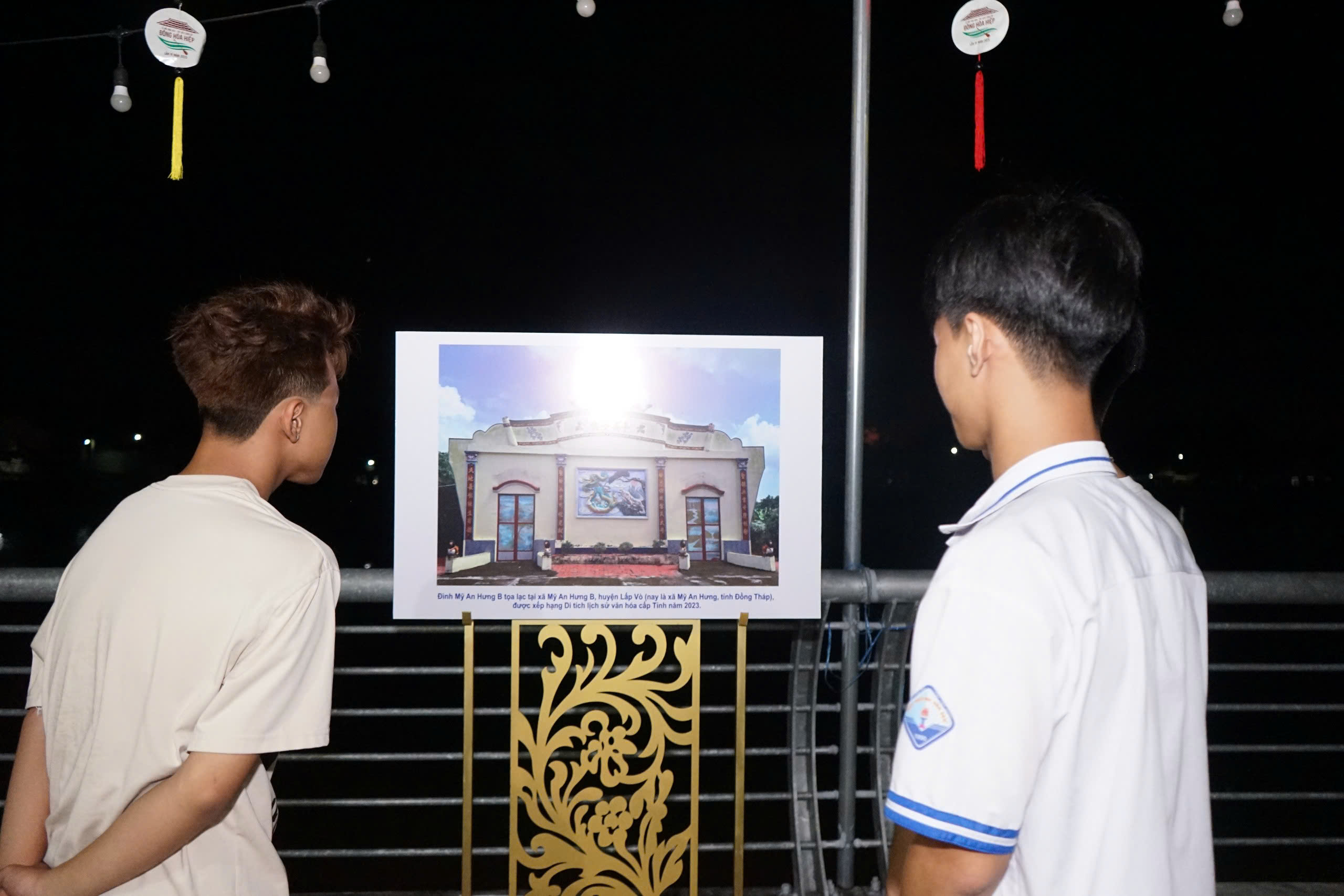 同塔省再现西部水乡景象