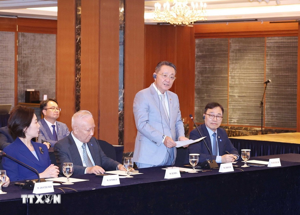 总书记苏林对韩国人民对越南的感情感动