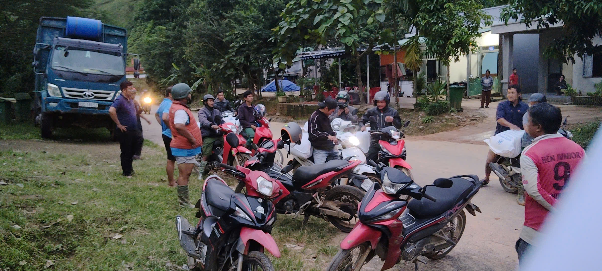 应对台风Kalmaegi，岘港市主席要求3座水电站降低水库水位