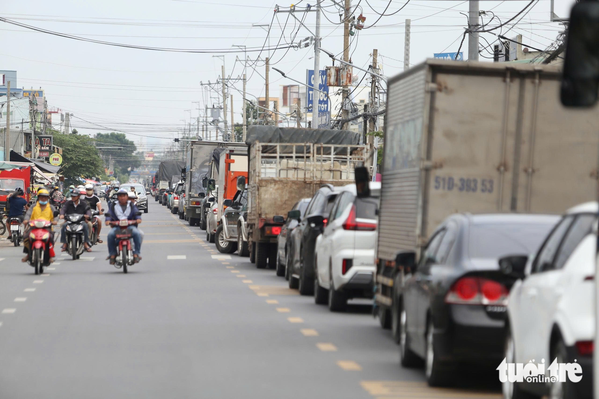 胡志明市 - 龙城 - 油吉高速公路周边拥堵，职能部门如何解决？
