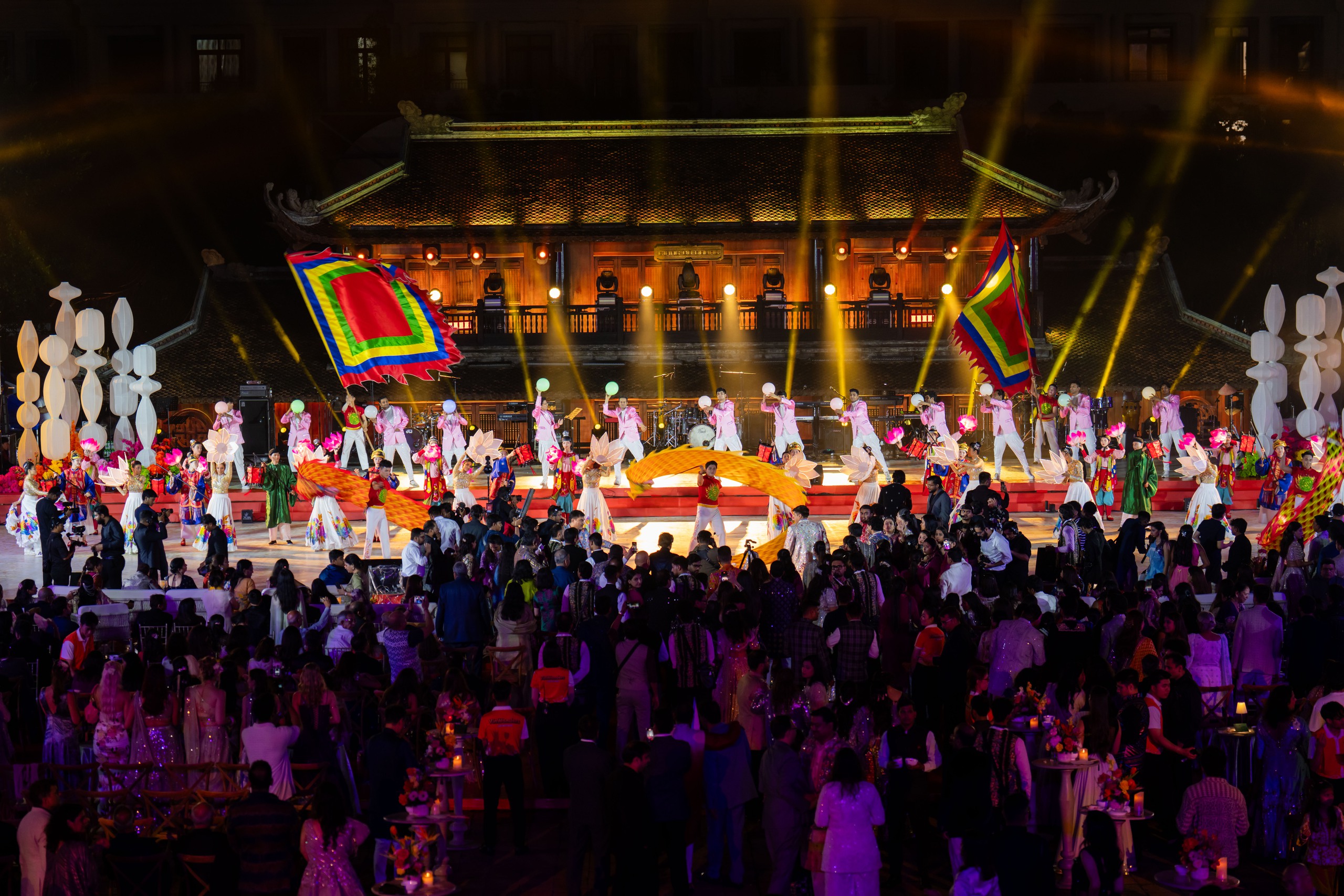 印度亿万富翁在富国岛举办为期七天的奢华盛大婚礼