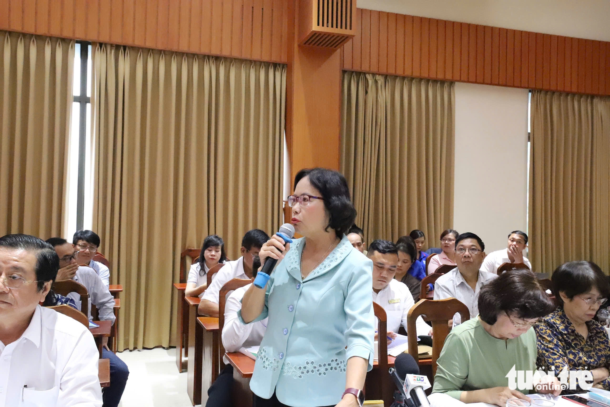 胡志明市绿色公交转型：需要政策突破，将废电池处理责任归于制造商
