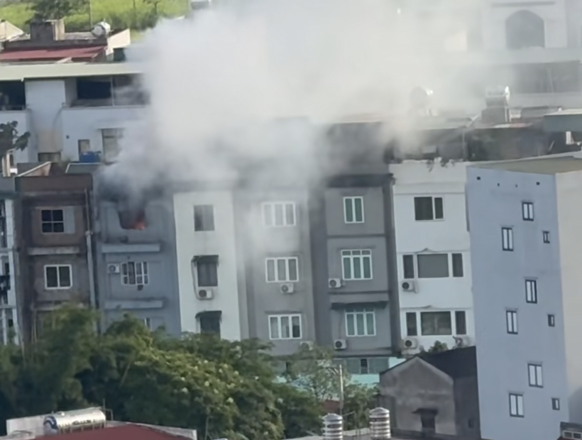 在河内一栋爆炸后起火的房屋中发现两具尸体