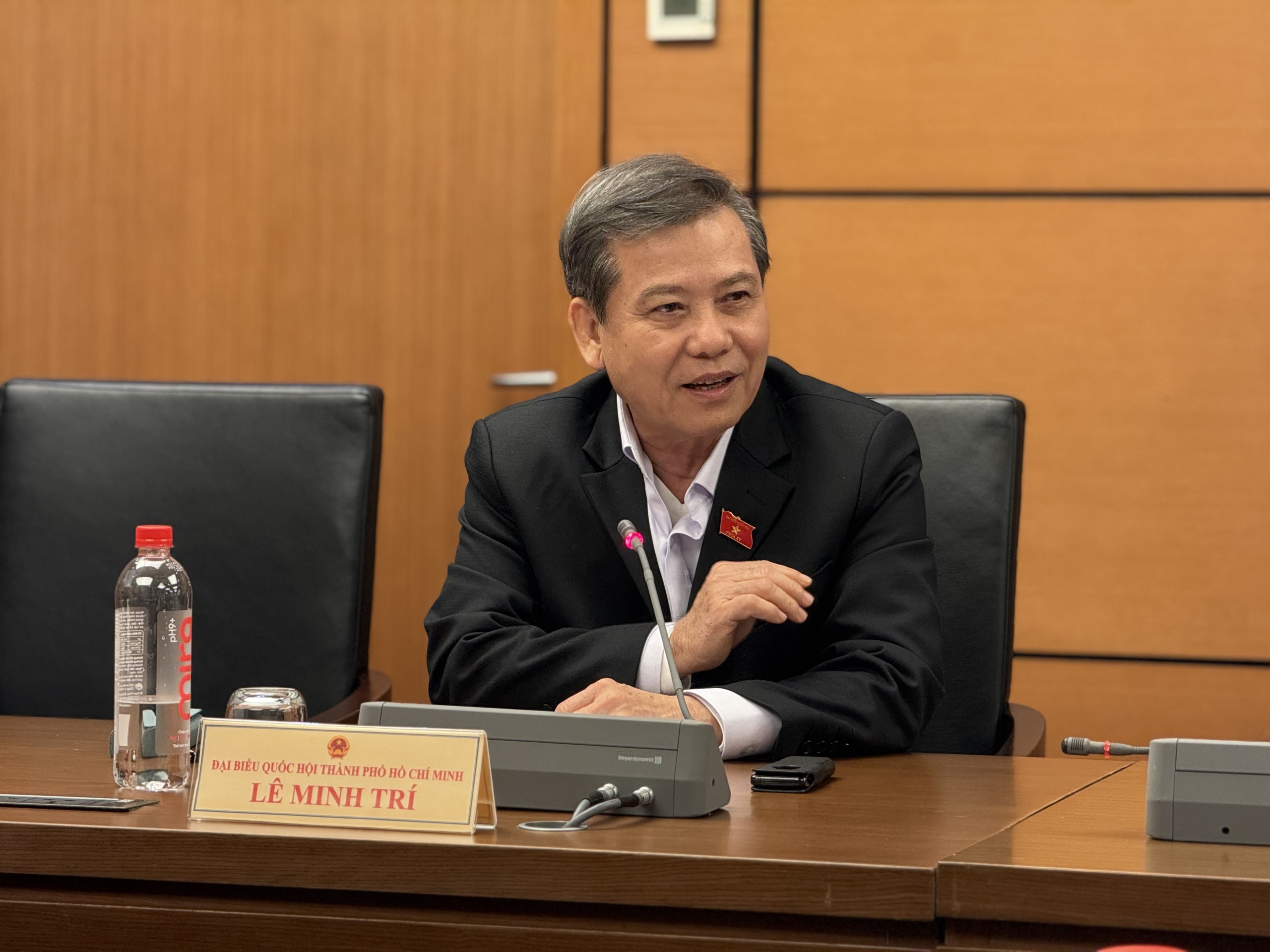 最高法院院长阮文广提出任命外国法官担任专门法庭法官的五项理由