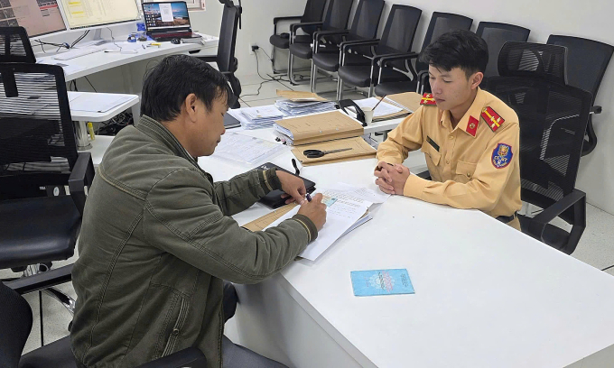 司机因运送急救人员闯红灯未被罚款