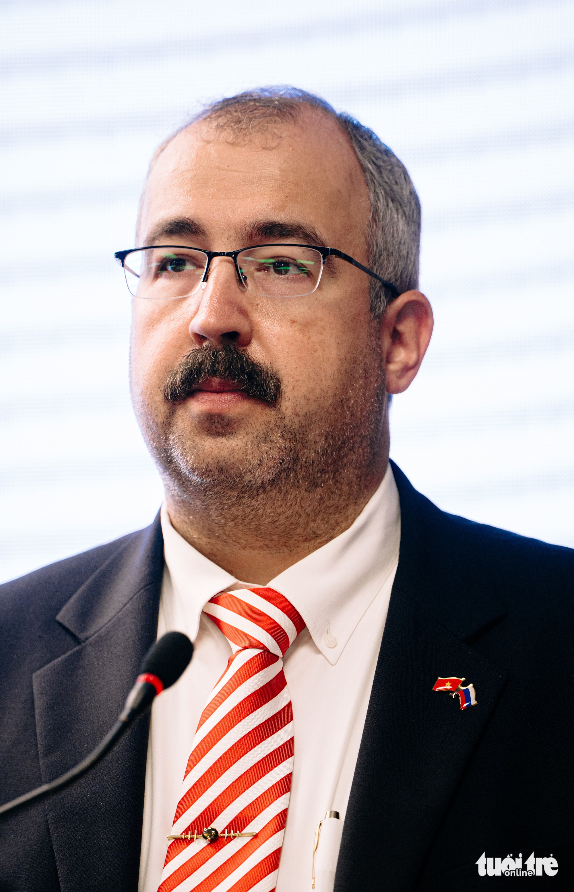 胡志明市举行纪念俄国十月革命108周年集会