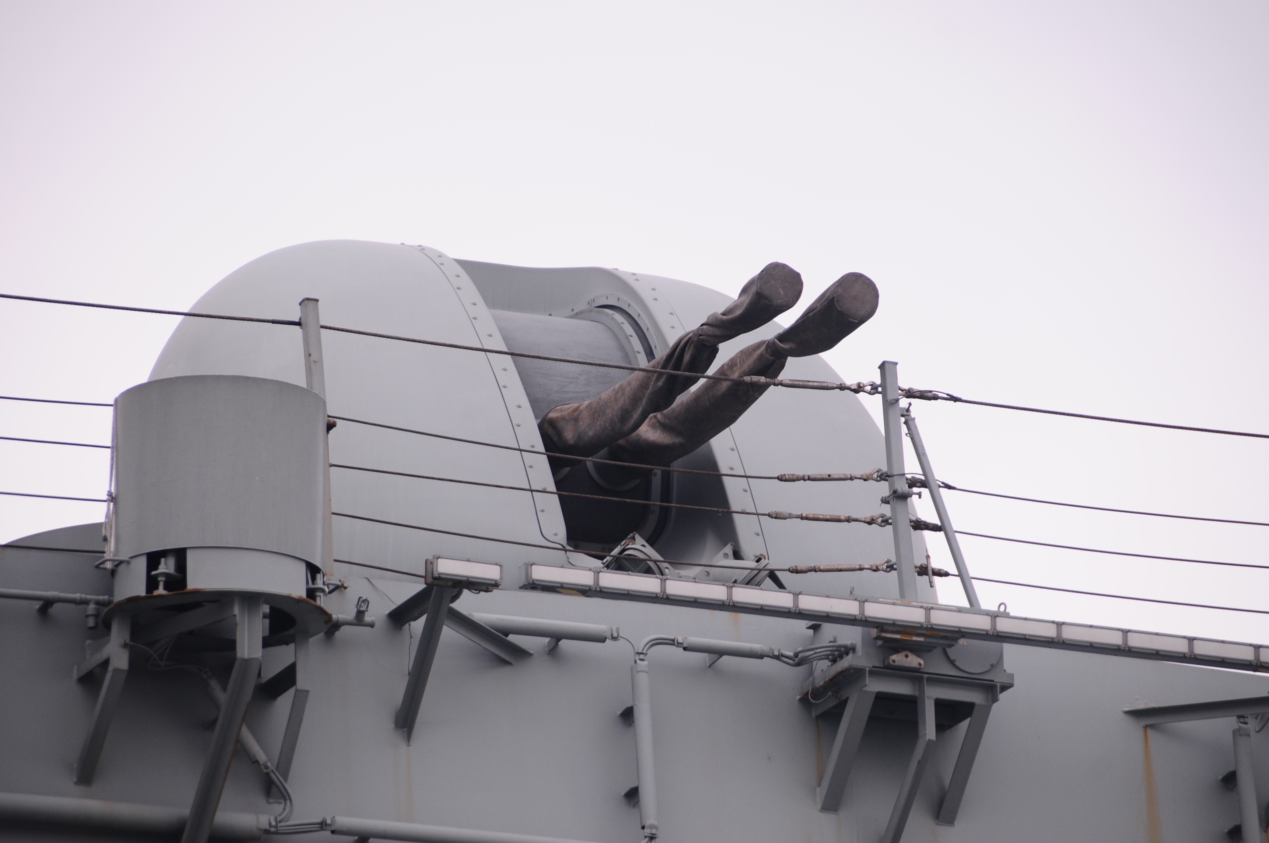 停泊在岘港仙沙港的韩国海军舰艇有什么特别之处？