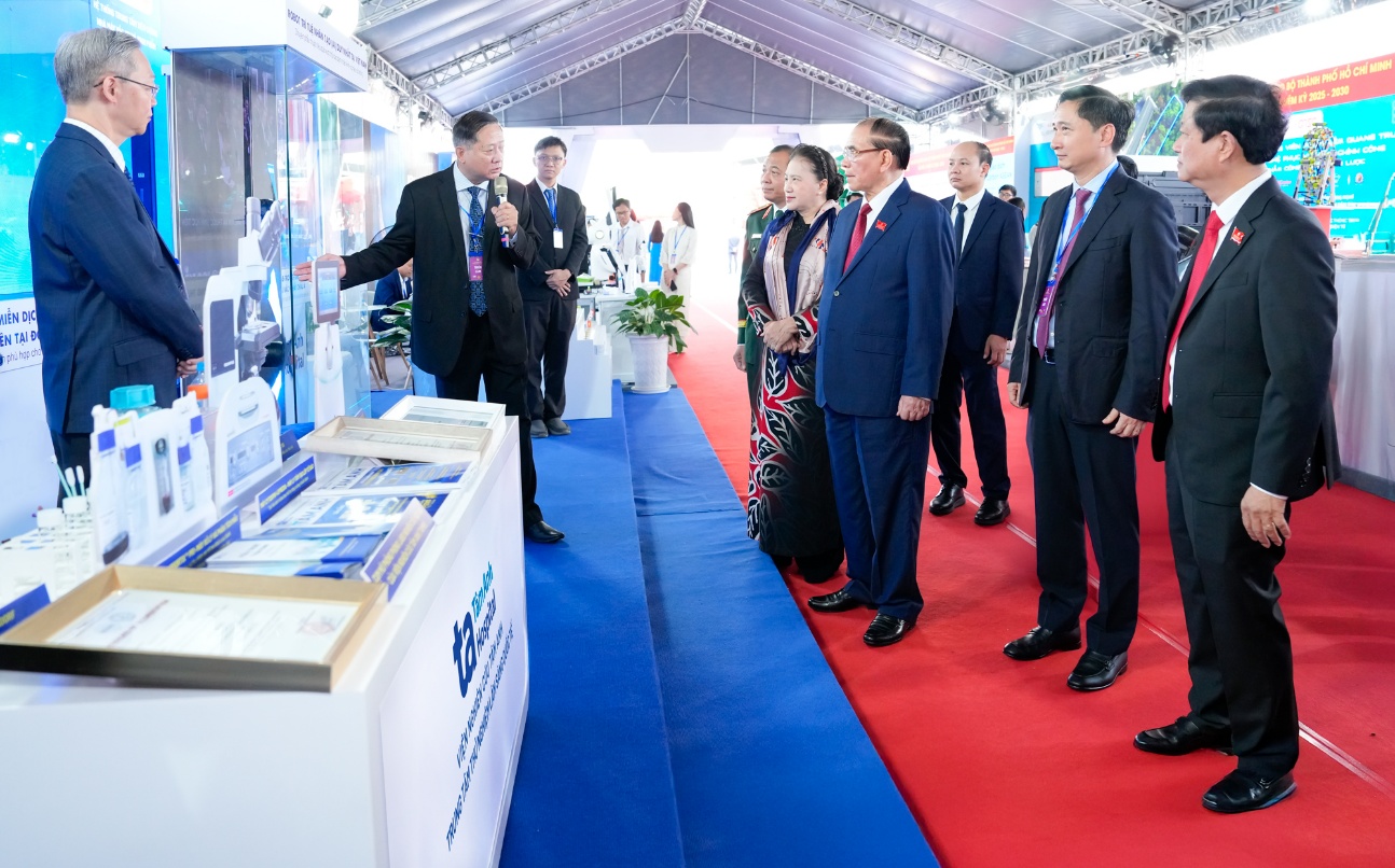 Tâm Anh - VNVC 在国家战略技术展览会上留下印记