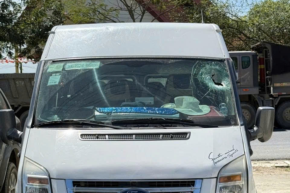 运石车砸中客车致俄罗斯游客死亡事件仍未查明