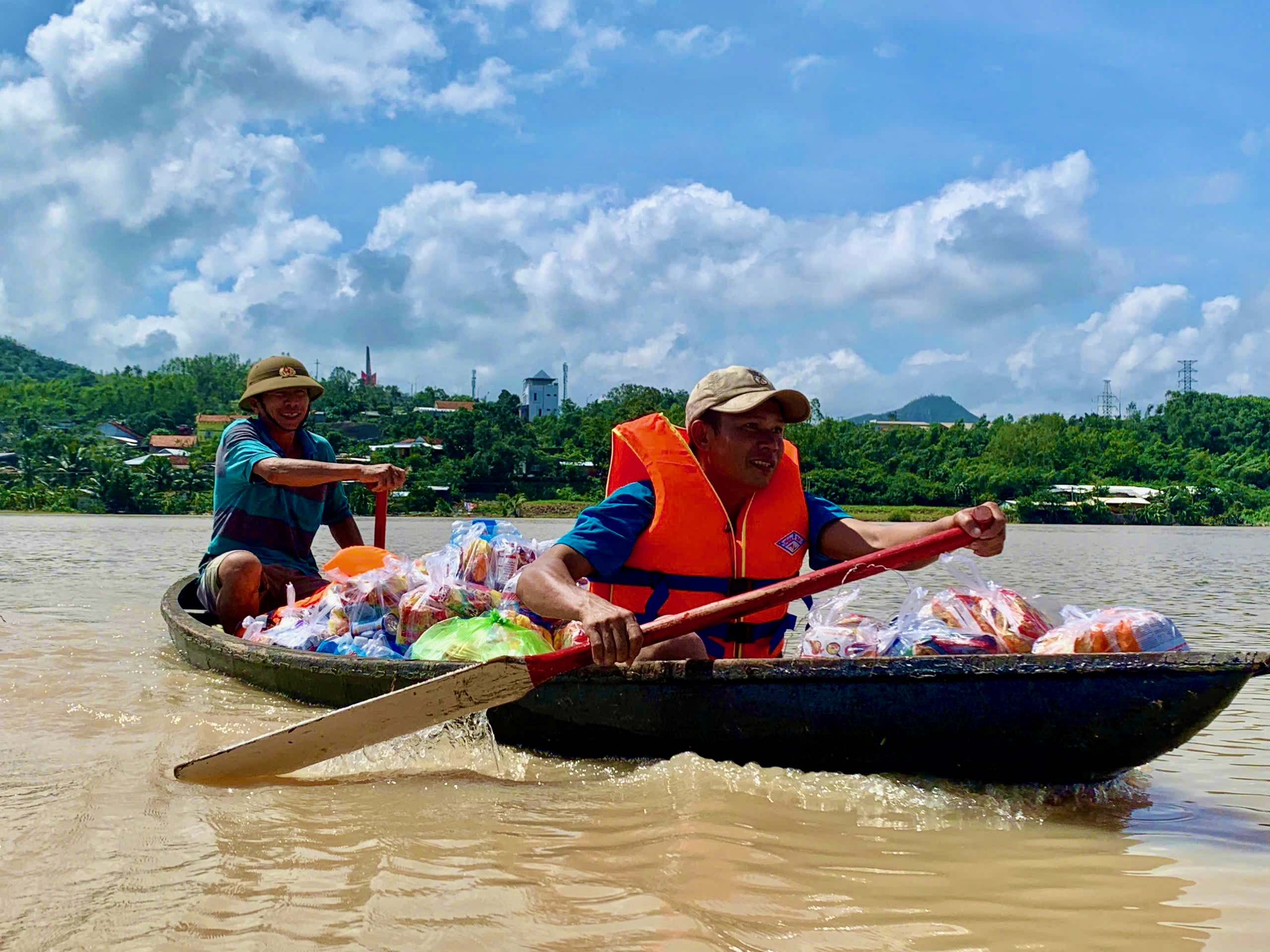 心痛：雁塔古迹上百年榕树被卡尔马吉台风击倒：救援努力！