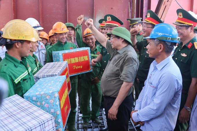 总理同意建设越池-和平高速公路的主张