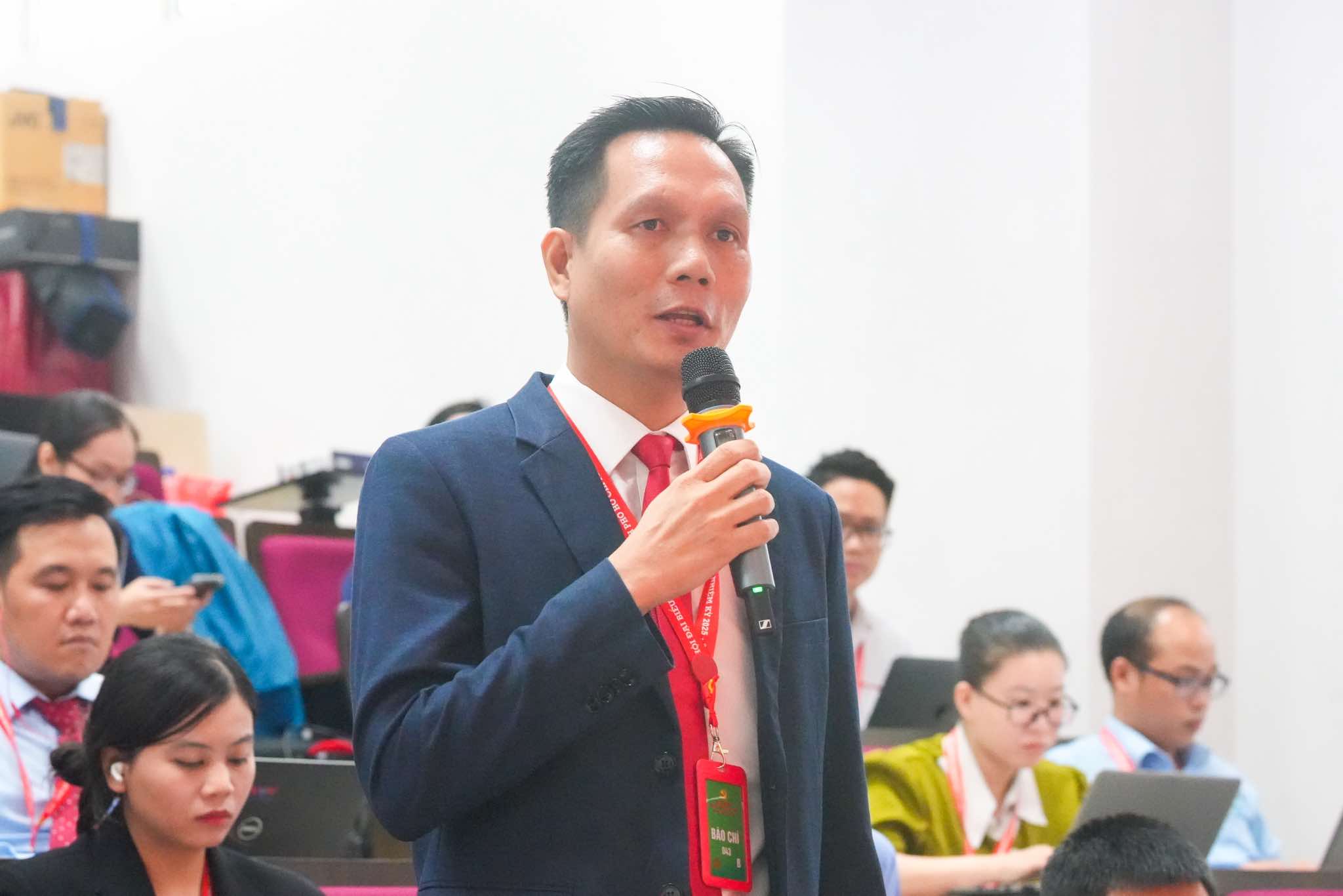 胡志明市将审查、评估人事安排以实现党代会提出的目标