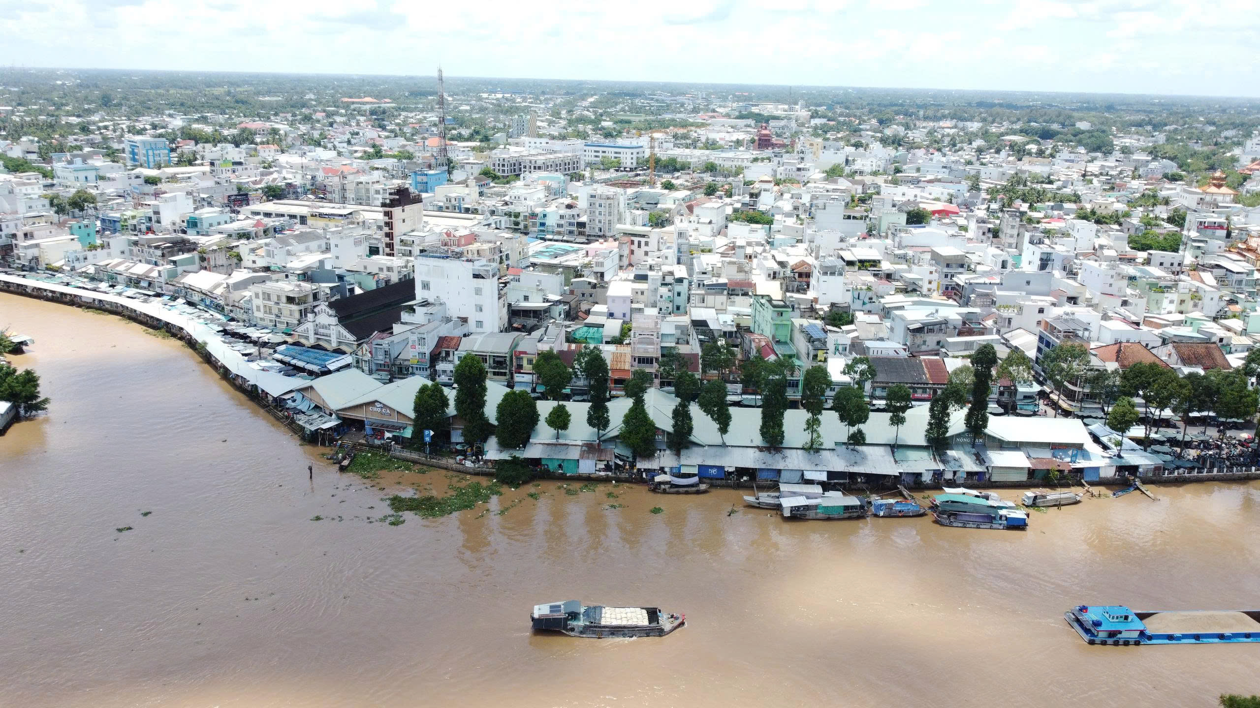 印象沙沥：从花村、古屋到同塔省旅游中心