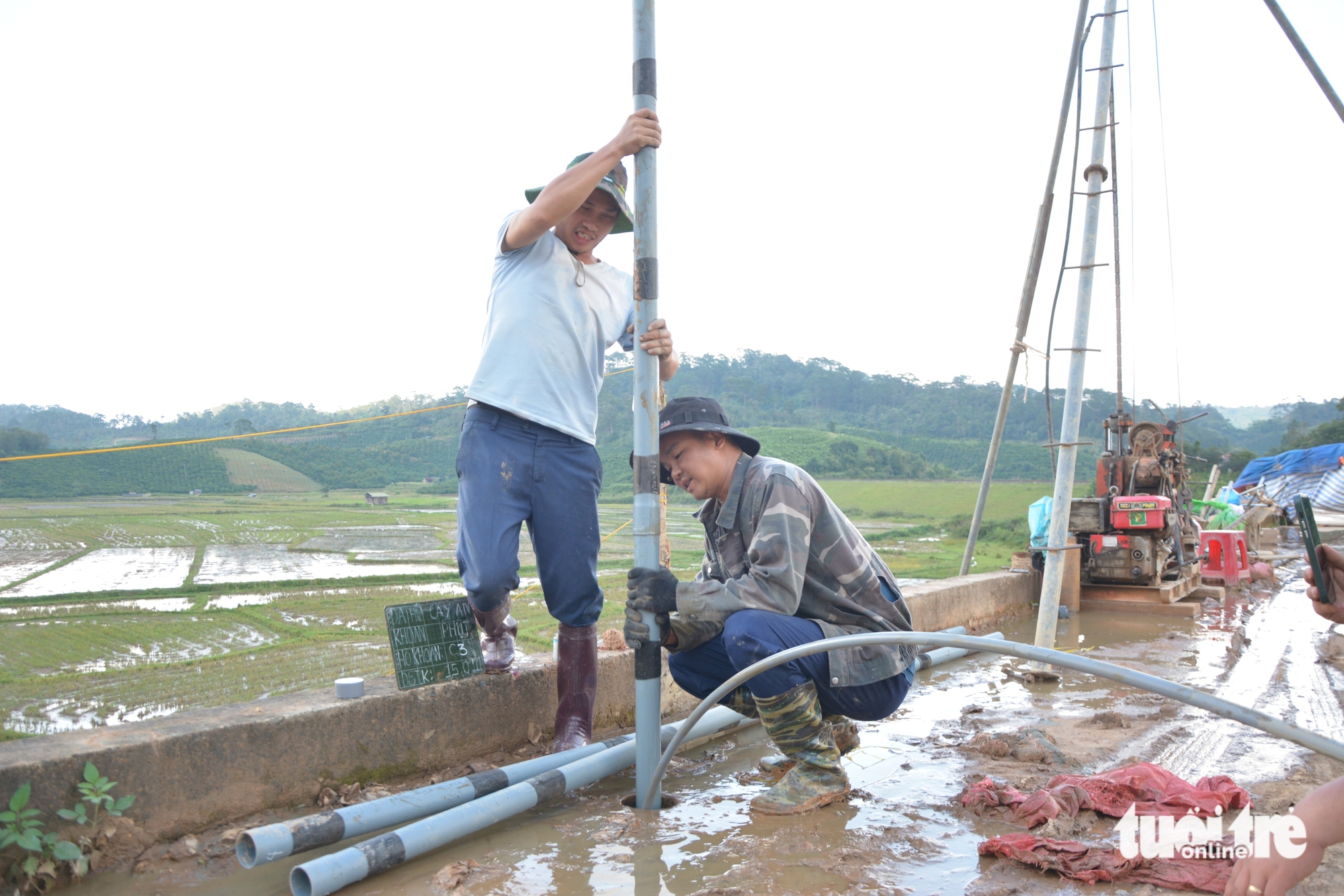 抢救大能水库面临溃坝风险