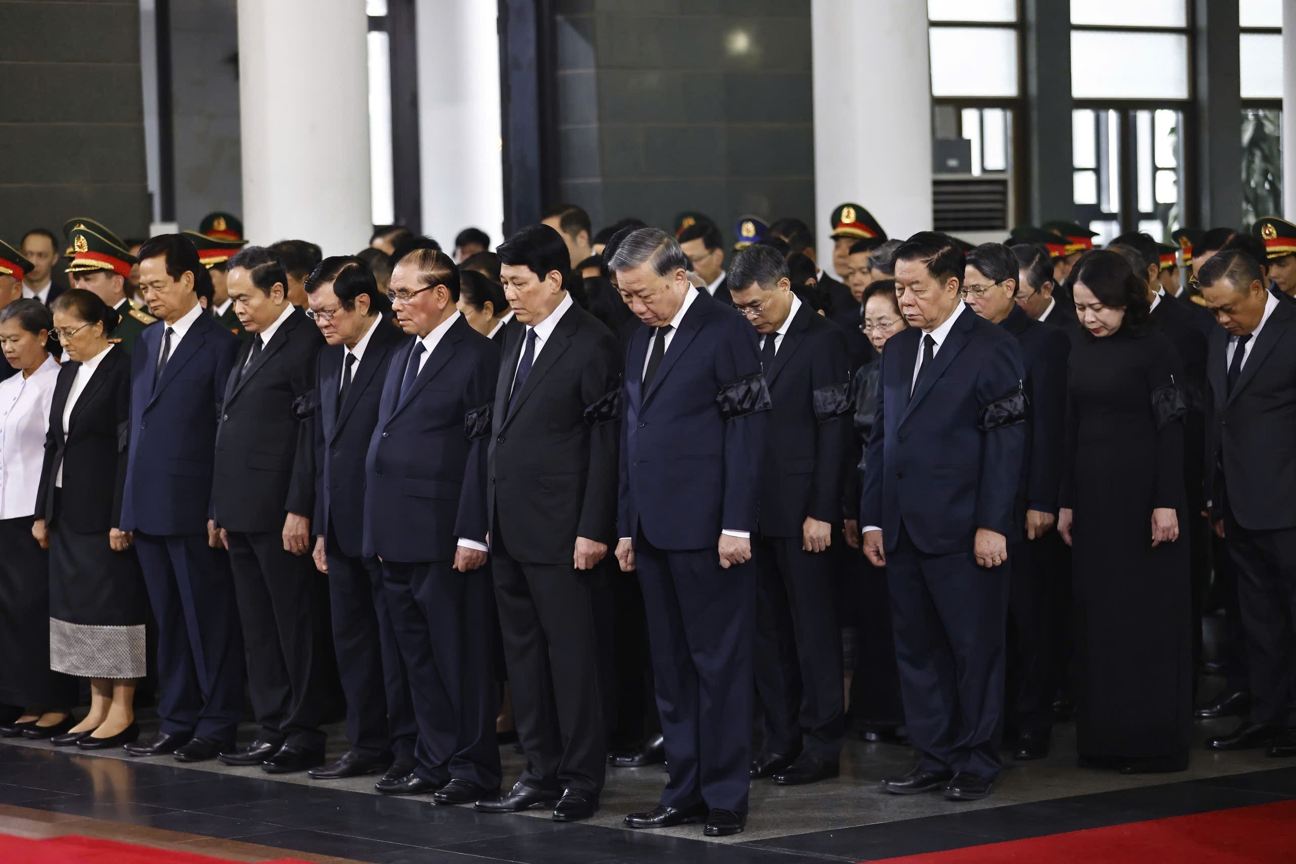 原国家主席陈德良的追悼会