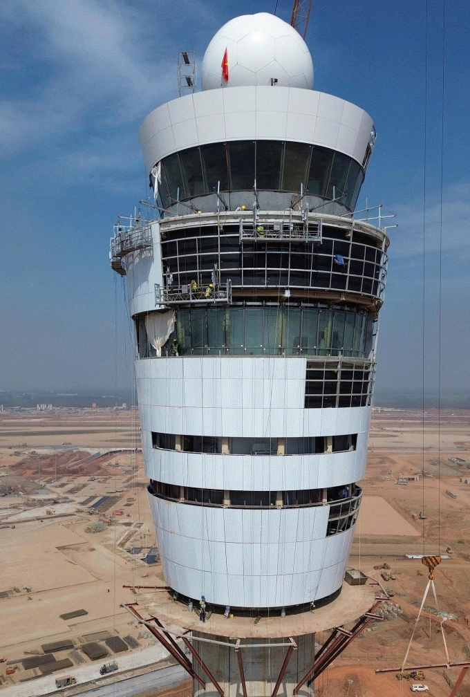 龙城机场首个技术航班将于12月中旬投入运营