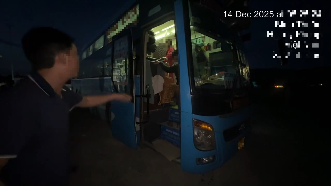 客车未年检，司机无驾照上高速，被罚款超过1.27亿