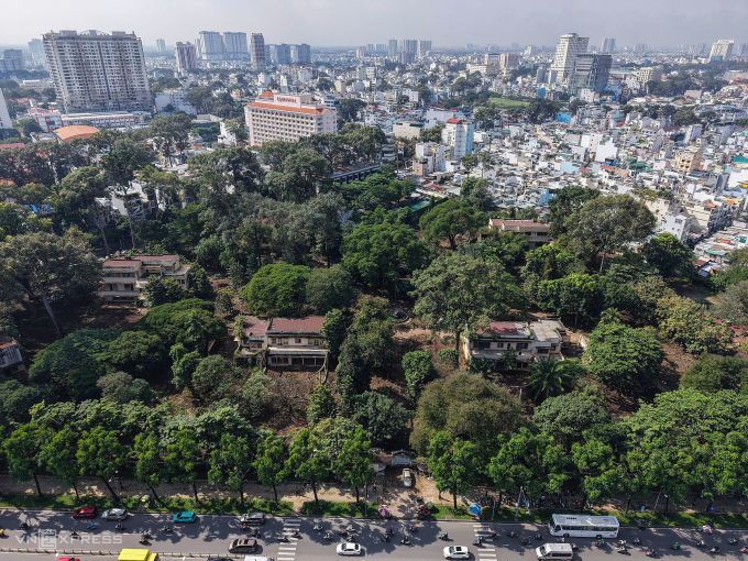 提议将'朱火别墅群'改建为博物馆和图书馆