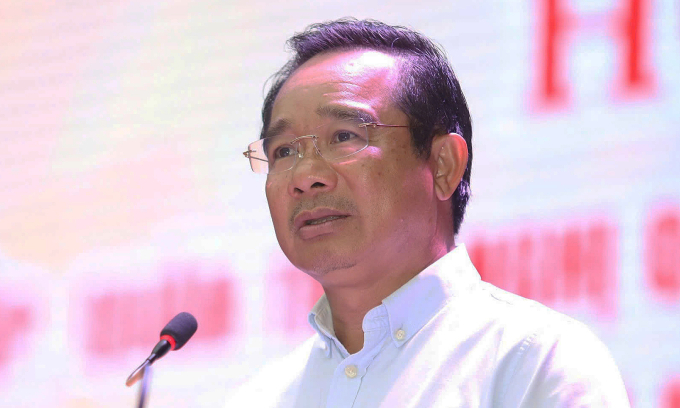 胡志明市主席：将检讨乡镇领导延迟土地清场工作